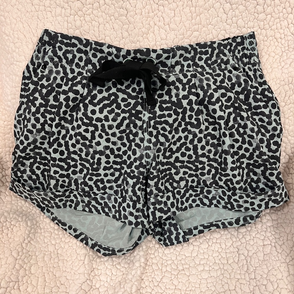 Lululemon Blue & Black Polka Dot Play All Day Shorts - Size 6